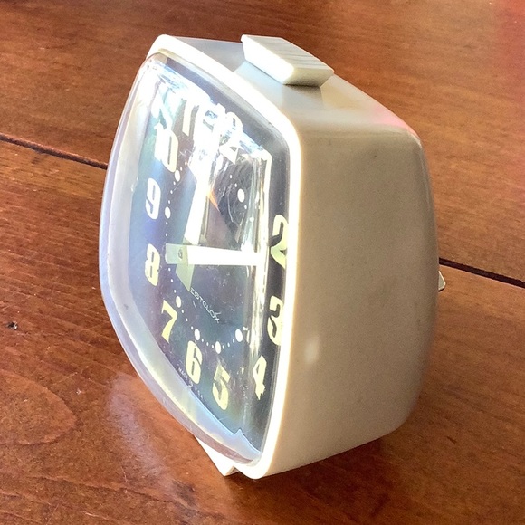 Vintage Westclox Alarm Clock ⏰ - Picture 2 of 5